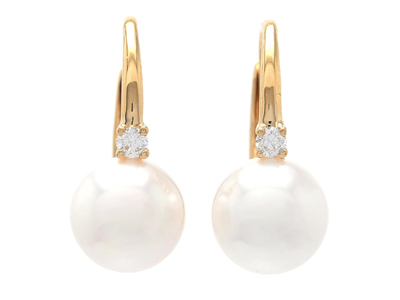 Pearl earrings