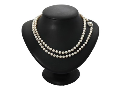Jewellery, PEARL NECKLACE, cultured pearls approx. 5,5 mm