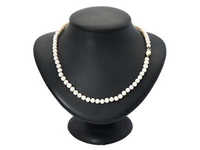 Jewellery, PEARL NECKLACE, cultured freshwater pearls
