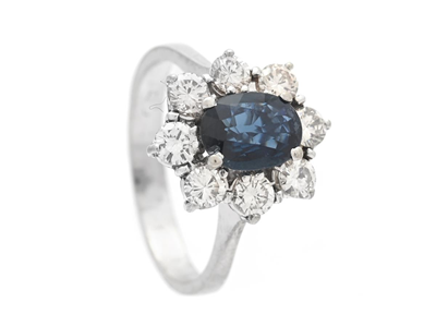 Jewellery, CLUSTER RING, 18K white gold