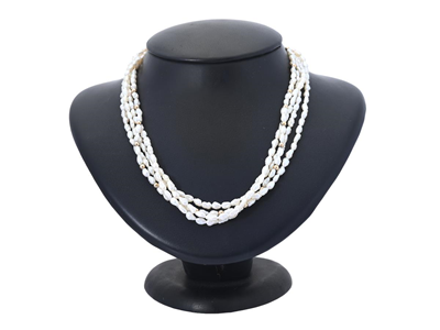 Jewellery, PEARL NECKLACE, clasp in 14K gold