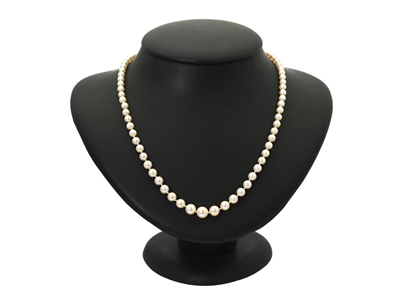 Jewellery, PEARL NECKLACE, cultured pearls