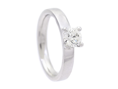 Jewellery, SOLITAIRE RING, 18K white gold
