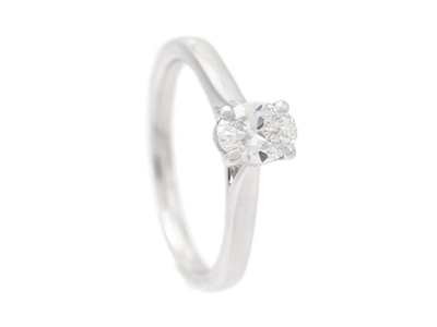 Jewellery, SOLITAIRE RING, 18K white gold