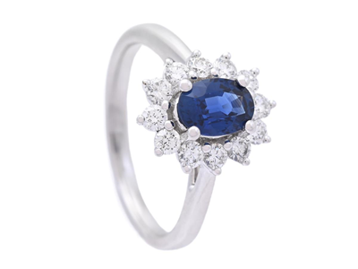 Jewellery, CLUSTER RING, 18K white gold