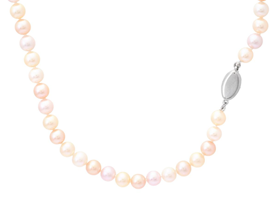 Jewellery, PEARL NECKLACE, cultured freshwater pearls approx. 6,0-6,5 mm