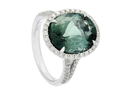 Jewellery, CLUSTER RING, 18K white gold