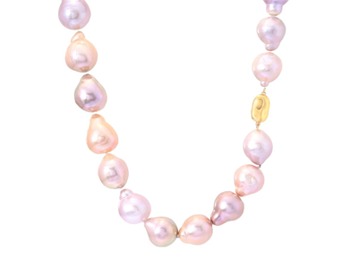 Jewellery, PEARL NECKLACE, cultured freshwater pearls