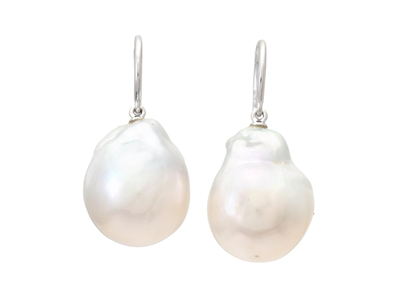 Jewellery, PEARL EARRINGS, 18K white gold