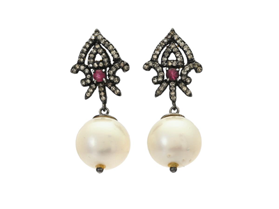 Jewellery, PEARL EARRINGS, 14K white gold/silver