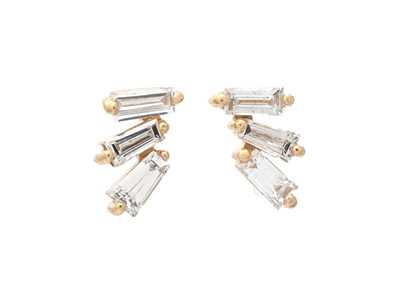 Jewellery, EARRINGS, 18K gold with 6 trapeze cut diamonds 0,17 ctw