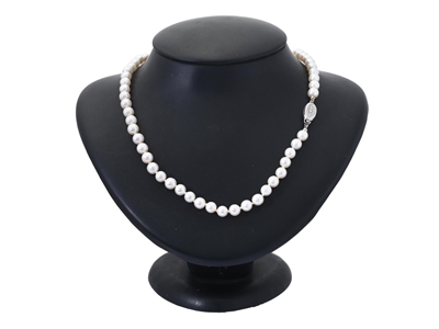 Jewellery, PEARL NECKLACE, cultured pearls 6,2 mm