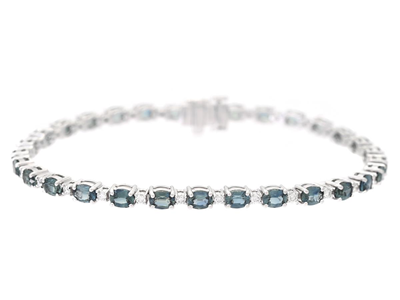 Jewellery, BRACELET, 18K white gold with 30 oval green blue sapphires 5,51 ctw