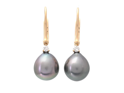 Jewellery, PEARL EARRINGS, 18K gold