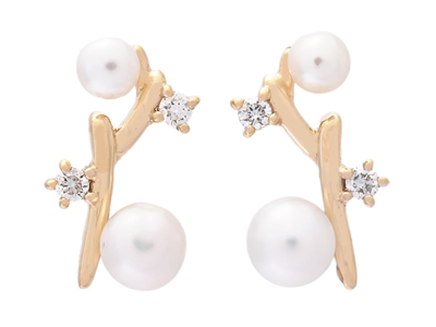 Jewellery, PEARL EARRINGS, 18K gold with cultured freshwater pearls brilliant cut diamonds 0,06 ctw approx. TCr/S-P
