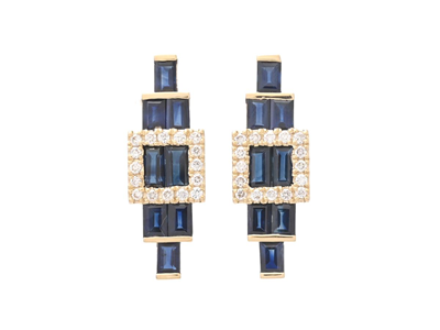 Jewellery, EARRINGS, 18K gold with 16 blue sapphires 1,92 ctw