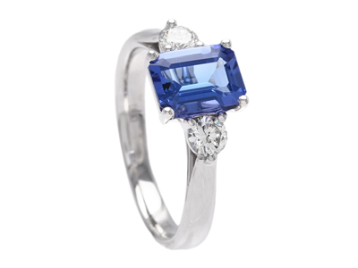 Jewellery, THREE STONE RING, 18K white gold