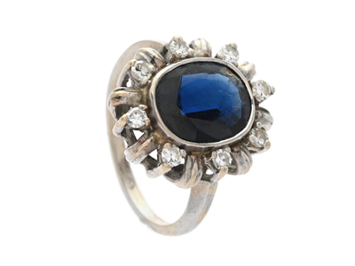 Jewellery, CLUSTER RING, 18K white gold