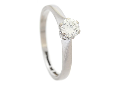 Jewellery, SOLITAIRE RING, 18K white gold
