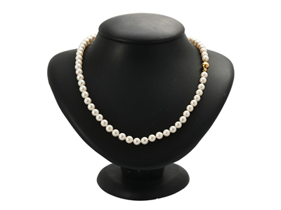 Jewellery, PEARL NECKLACE, clasp in 18K gold