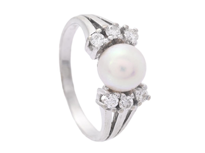 Jewellery, PEARL RING, 18K white gold