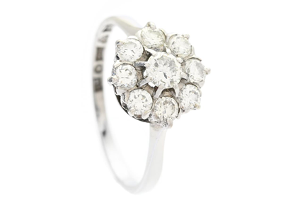 Jewellery, CLUSTER RING, 18K white gold
