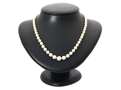 Jewellery, PEARL NECKLACE, cultured graduated pearls approx. 4,5-8,5 mm