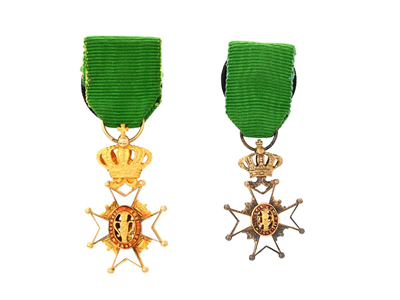 Medals, 2 MINIATURES, 18K gold / silver