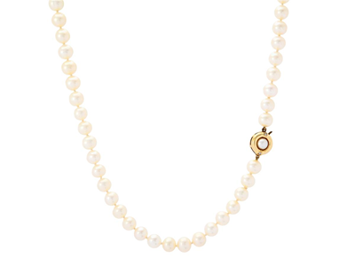 Jewellery, PEARL NECKLACE, oval cultured freshwater pearls approx. 7,5 mm