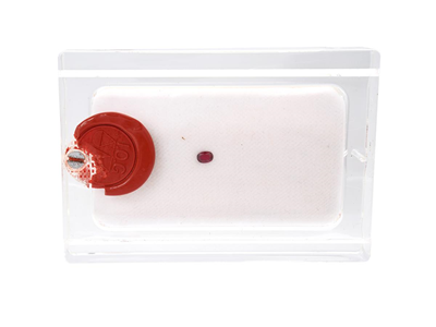 Gemstones, RUBY, oval-cut