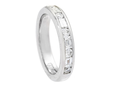 Jewellery, ETERNITY RING, 18K gold