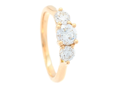 Jewellery, THREE STONE RING, 18K gold