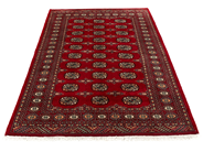 Carpets - PAKISTAN, 139x197 cm. Handmade Pakistani carpet in wool. The pattern is typical for this kind of carpet and reminds of the one of Bokhara-carpets. Mail only. - View 2