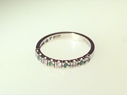 Jewellery, ETERNITYRING, 18K white gold with 5 brilliant-cut diamonds 0.21 ct. W(H)-TCR(I)/VVS-VS, in auction: Modern – Saturday 4 November 2000