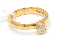 Jewellery, Ring 18K 3,8g Ø16½ with diamond 1xca0,15ct engraved, in auction: Pawn – Tuesday 27 September 2016