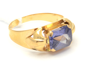 Jewellery, Ring 18K 3,5g Ø20 with stone, skew, in auction: Pawn – Tuesday 27 September 2016