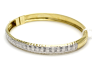 Jewellery, Bangle double-dyed 14K 5,8g Ø67mm openable, skew , in auction: Pawn – Tuesday 27 September 2016