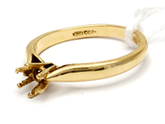 Lot, Ring 18K 3,1g stone missing, in auction: Pawn – Tuesday 27 September 2016