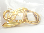 Lot, Lot of gold 18K 10g with stones and cameo, skew and defect, in auction: Pawn – Tuesday 27 September 2016