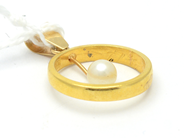 Lot, Pendant 23K (loop 18K) 5,2g with pearl, engraved, in auction: Pawn – Tuesday 27 September 2016