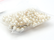 Lot, Pearl necklace defect with clasp 18K with stones, in auction: Pawn – Tuesday 27 September 2016