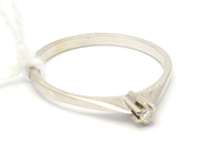 Lot, Ring white gold 18K 1,7g Ø17 with diamond 1xca0,03ct, skew, in auction: Pawn – Tuesday 27 September 2016