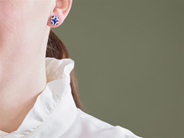 Jewellery - EARRINGS, 18K white gold with 34 blue sapphires 2,88 ctw - View 2