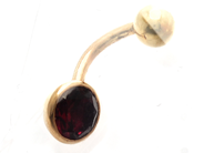 Lot, Navelpiercing/Bananabell with red stone 18K 1,6g, Tjocklek on bar: 1.5, in auction: Pawn – Tuesday 5 March 2019