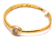 Lot, Ring 23K 1,4g Ø18, with white stone (skew), in auction: Pawn – Tuesday 5 March 2019