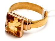 Jewellery - Ring 18/23K 6,0g Ø18, with orange stone - View 1