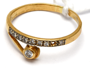 Lot, Ring 18K 2,2g Ø17 1/2 with diamonds 1xca.0,05ct, 8xca.0,01ct one diamond missing, in auction: Pawn – Tuesday 23 April 2019