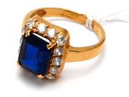 Lot, Ring 18K 4,9g Ø18 skew with stones, in auction: Pawn – Tuesday 23 April 2019