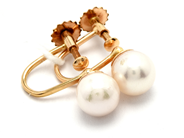 Jewellery, Earrings 18K 2,1g with cultured pearls Ø6,8mm and screws, in auction: Pawn – Tuesday 23 April 2019
