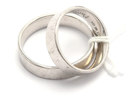 Lot, 2 rings white gold 18K 12,4g engraved, in auction: Pawn – Tuesday 21 January 2020